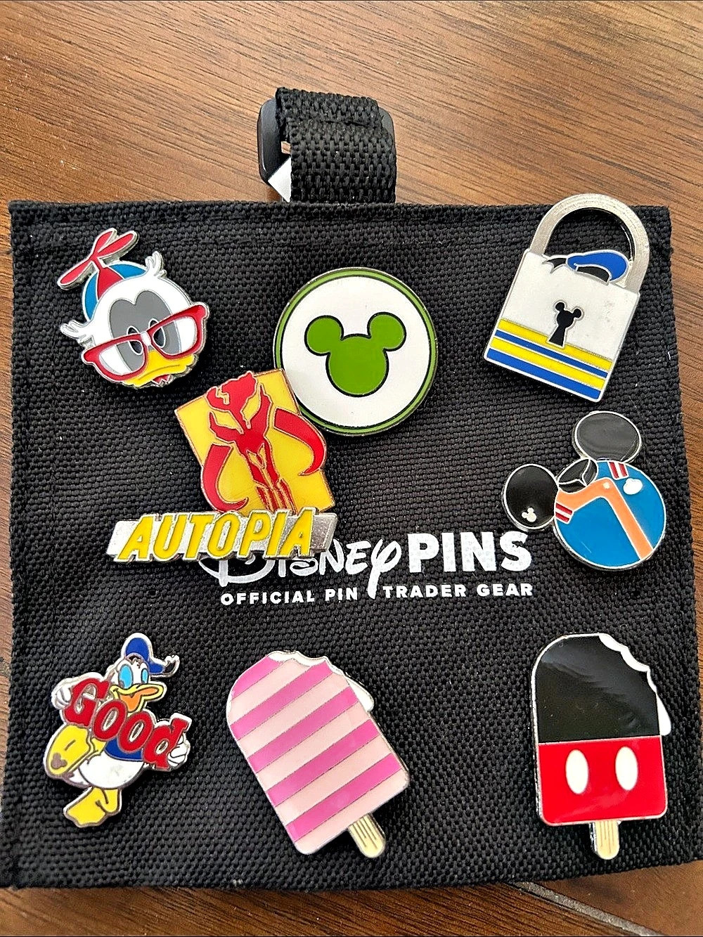 Disney Parks Official Pin Trading Gear Insert Board / Pouch Multicolor